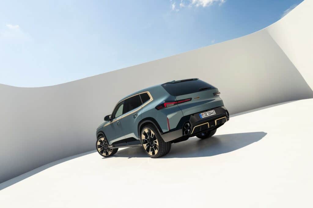 P90478572_lowRes_the-first-ever-bmw-x